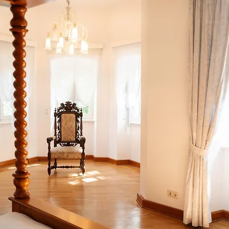 Δωμάτια σε οικογενειακή κατοικία Schloss Maierhofen